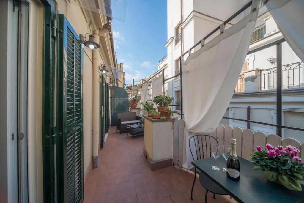 Apartament Trevi Domus Avignonesi Rzym Zewnętrze zdjęcie