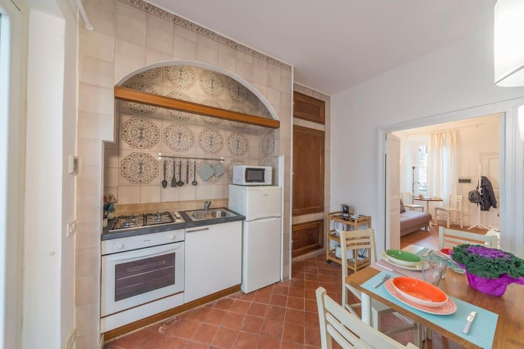 Apartament Trevi Domus Avignonesi Rzym Zewnętrze zdjęcie