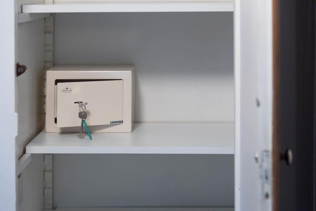 Apartament Trevi Domus Avignonesi Rzym Zewnętrze zdjęcie