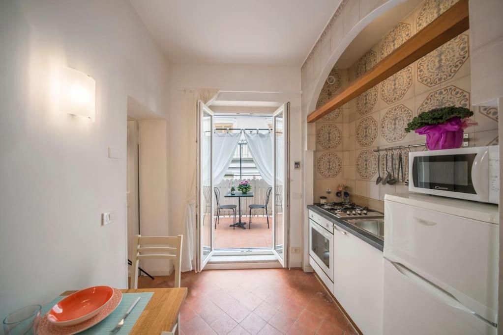 Apartament Trevi Domus Avignonesi Rzym Zewnętrze zdjęcie